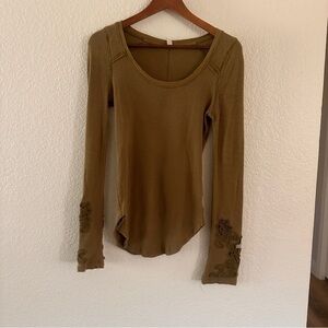 Free People Olive Green Thermal Top M Embroidered Sleeves Boho Long Sleeve Shirt